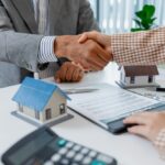 ما هي عقود البيع الابتدائية في العقارات؟